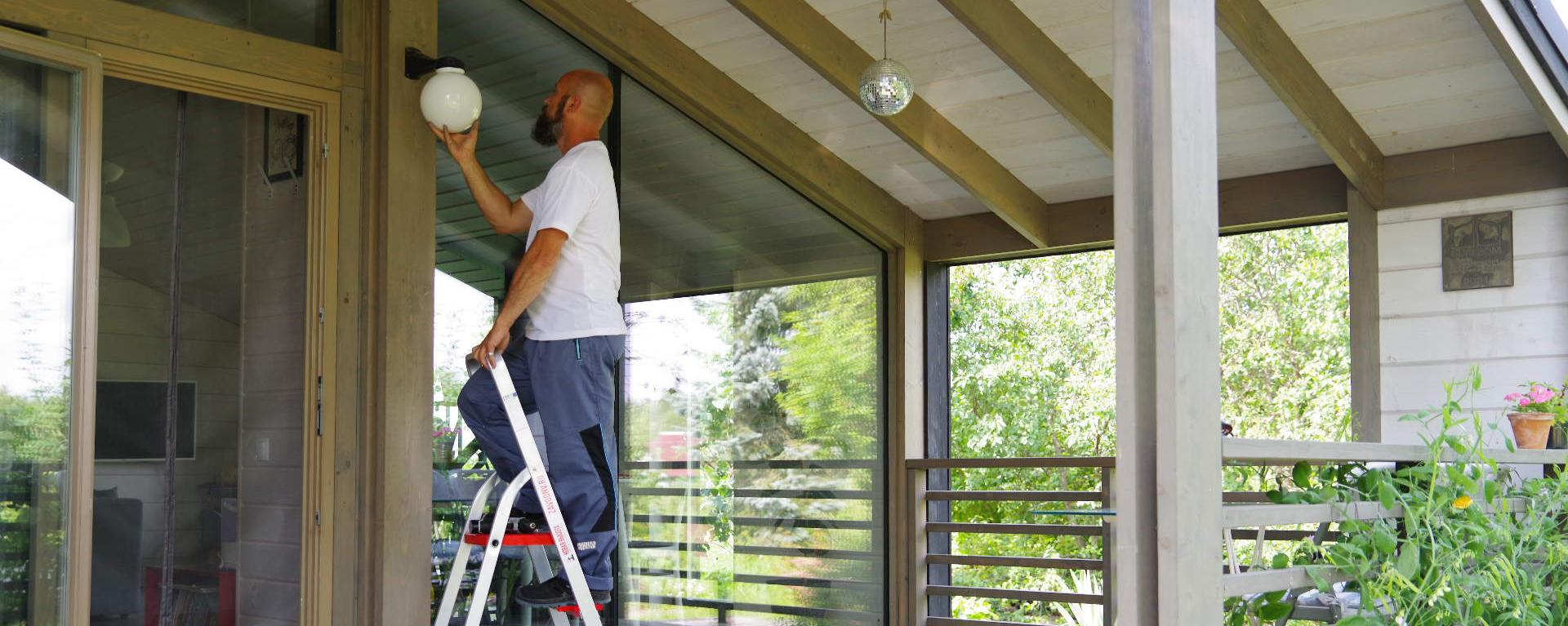 Домашние стремянки для ремонта -- надежные помощники в создании идеального дома
