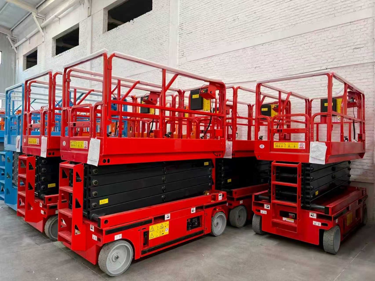 Самоходные ножничные подъемники G-QZX