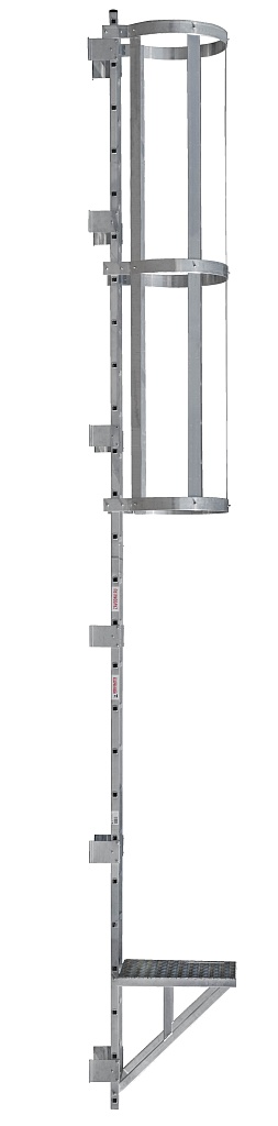 Лестница стационарная с дугой безопасности