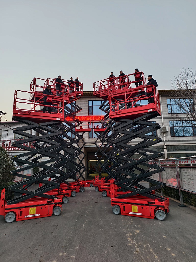 Самоходные ножничные подъемники G-QZX