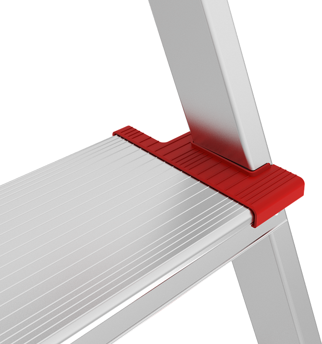 Глубокие ступени с пластиковыми заглушками