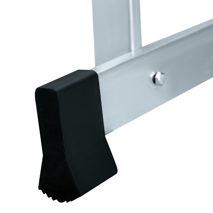 Башмаки из прочного пластика