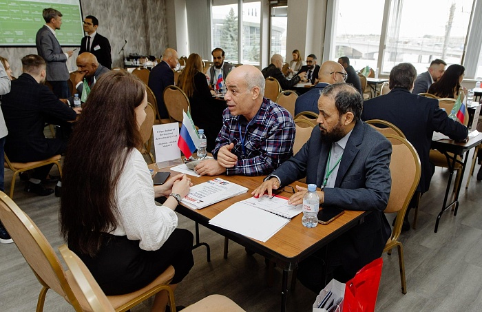 Делегация из Саудовской Аравии