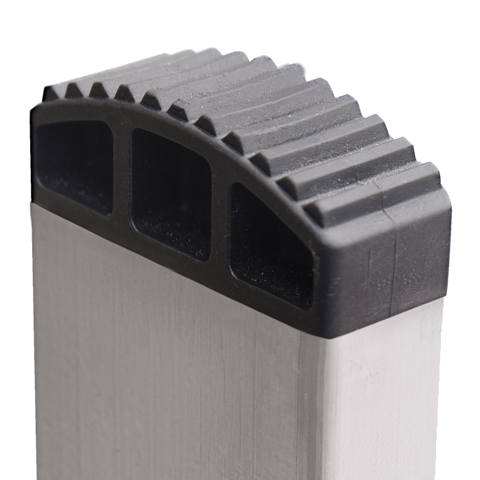 Башмаки из прочного пластика